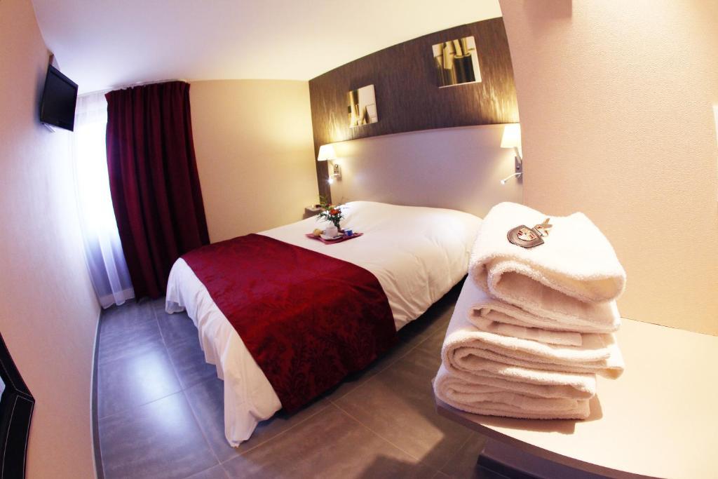 Hotel Le Coudon La Farlède Oda fotoğraf
