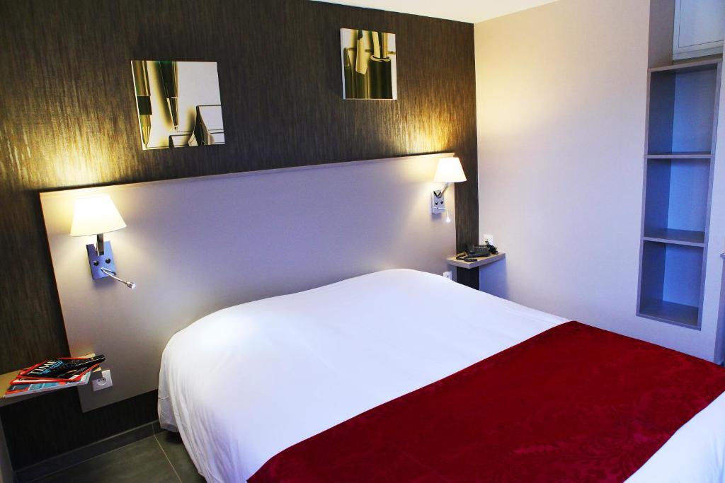 Hotel Le Coudon La Farlède Oda fotoğraf